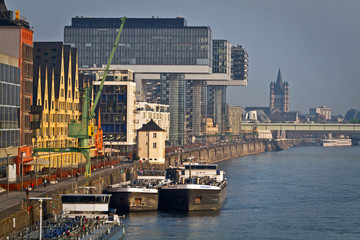 Rheinauhafen, Kranhäuser in Köln