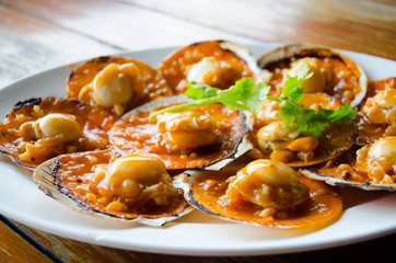 shell with spicy sauce