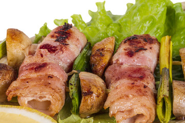 Bacon wrapped grilled Scallops with mushrooms and bacon