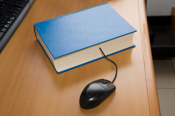 Libro digitale e tradizionale