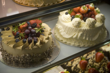 Cream cakes