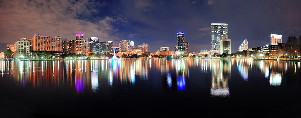 Fototapeta na wymiar Orlando noc panorama