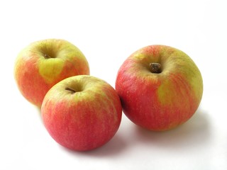 red apples