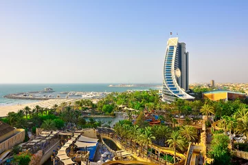 Poster Uitzicht op het strand van Jumeirah. Dubai. © lornet