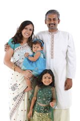 Fototapeta na wymiar Tradycyjna indyjska rodzina
