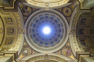 Foto op Plexiglas St. Stephen's Basilica, cupola © mikeng