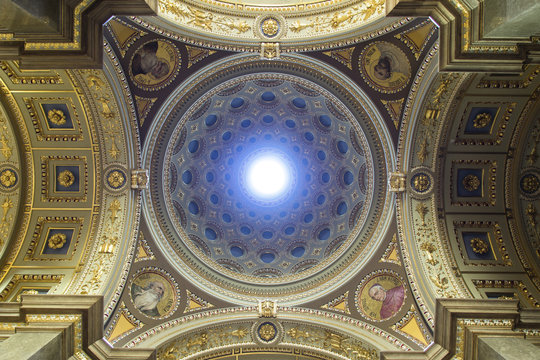 St. Stephen's Basilica, cupola