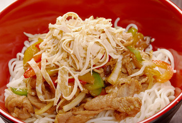 Noodles with pork and vegetable