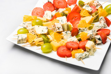 Fruits with cheese