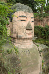 Fototapeta na wymiar Buddha von Leshan