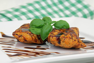 Putensteaks gegrillt mit Balsamico Essig
