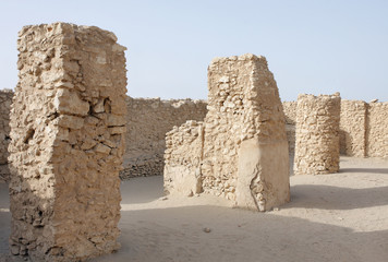 rectangular columns inside ancient Saar temple