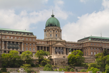 Fototapeta na wymiar historic Royal Palace in Budapest