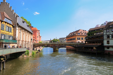 Fototapeta na wymiar Panorama Petit France obszarze w Strasburgu