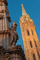 Fototapeta na wymiar Matthias Kościół i Trinity pomnik w Budapeszcie