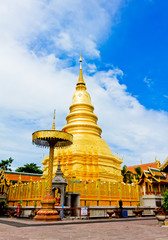 Wat phra that hariphunchai