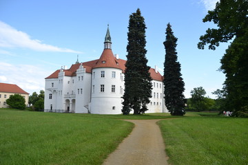 Fototapeta na wymiar Wasserschloss Drehna