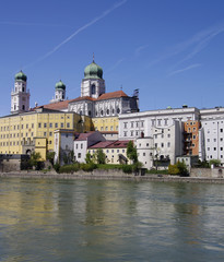 Fototapeta na wymiar Passau - Historyczne Stare Miasto z katedry Świętego Szczepana
