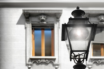 Fototapeta na wymiar Glowing lamp