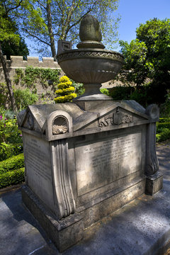 William Bligh Tomb In London