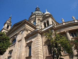 Fototapeta na wymiar Basilica in Budapest