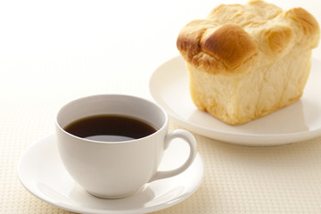 コーヒーとパン