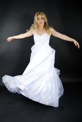 Fototapeta premium beautiful girl in white gown