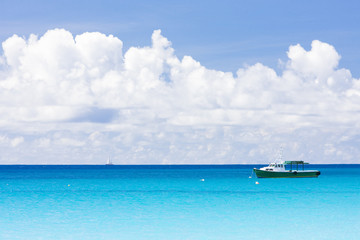 Fototapeta na wymiar statku na Morzu Karaibskim, Barbados
