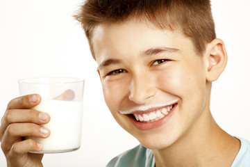 boy drink milk