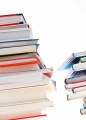 Stapel von Büchern. Freigestellt