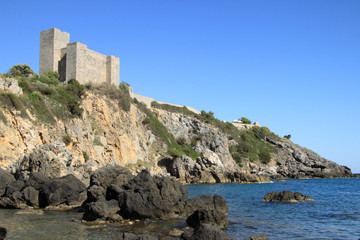 Fototapeta na wymiar Zamek w Porto Santo Stefano - Tuscan - Włochy