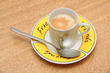 TAZA DE CAFE CON FLORES