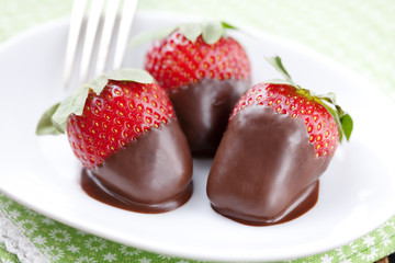 chocolate dipped strawberries