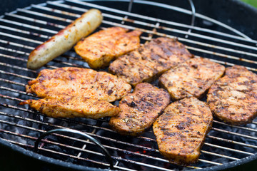 Grill,Bratwurst,Schweinesteak