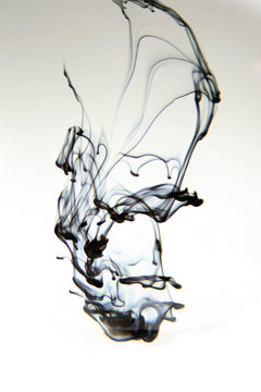 Tinte im Wasserglas 02