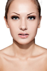 Obraz premium Glamour portrait of beautiful woman model with makeup