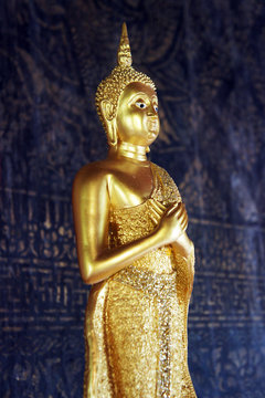 Small buddha statue in the church 2