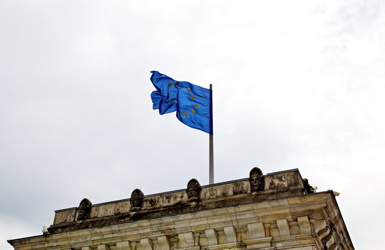 Drapeau europ&eacute;en. Europaflagge. Flag of Europe. Bandera europea