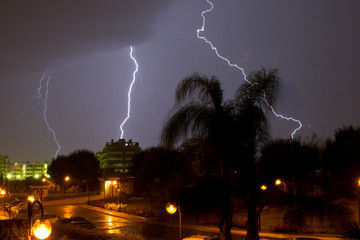 thundershower © euclem