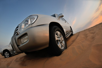 desert safari vehicles