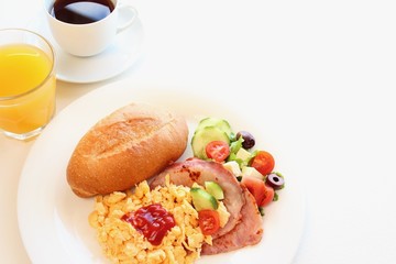 Breakfast Scrambled egg and bacon with salad