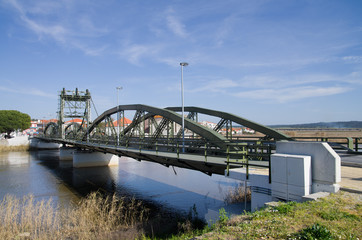 Bridge of metal structure