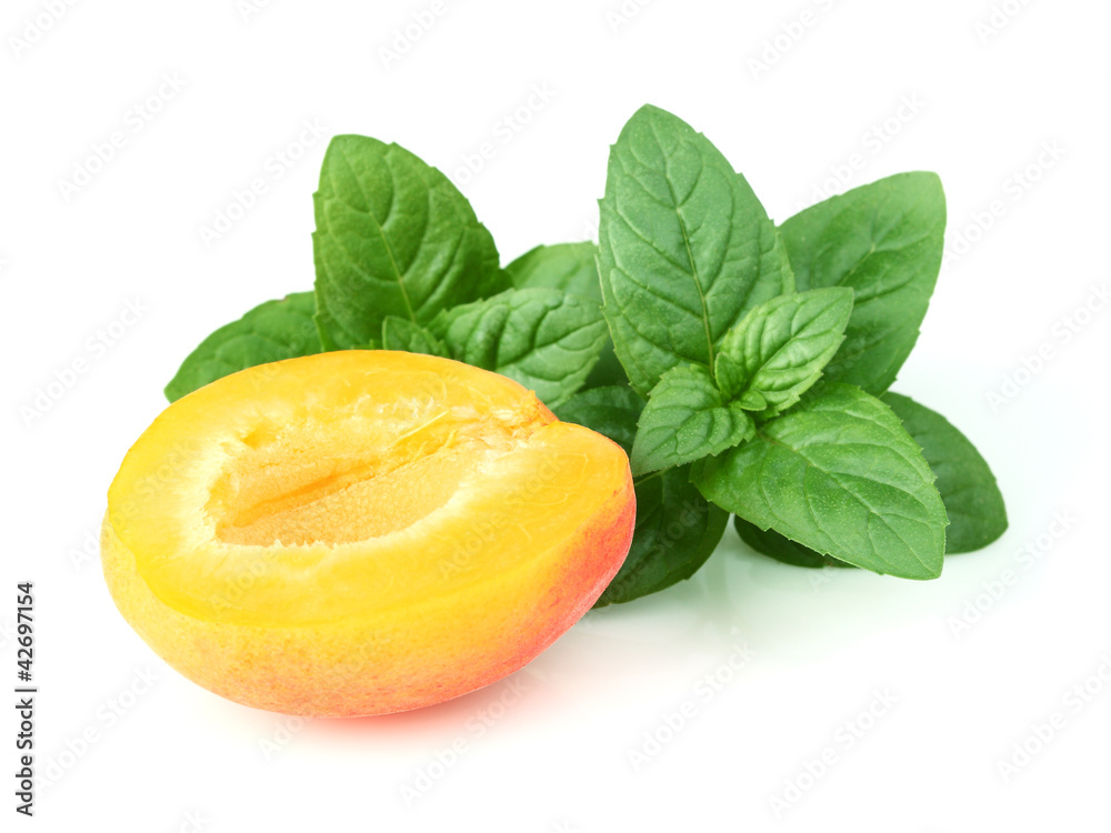 Wall mural Apricot with mint