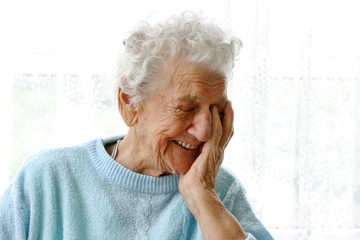 Eine Rentnerin im Porträt