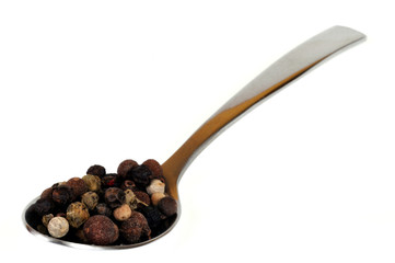 Cuiller de poivre en grains