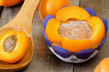 apricot ice cream dessert