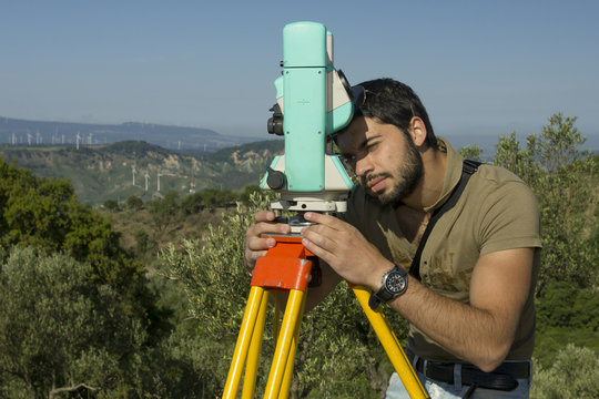 Geometra e Rilievi Topografici in campagna 