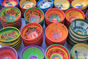traditional pottery on a market in the Provence