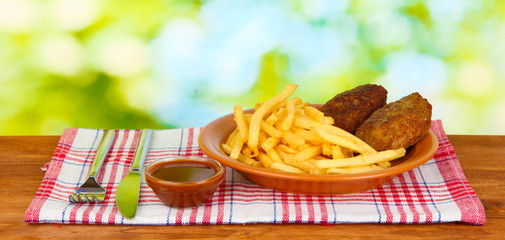 Potatoes fries with burgers