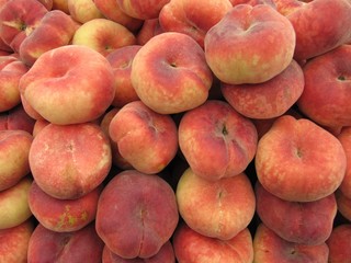 Melocotón paraguayo. Saturn Peach.